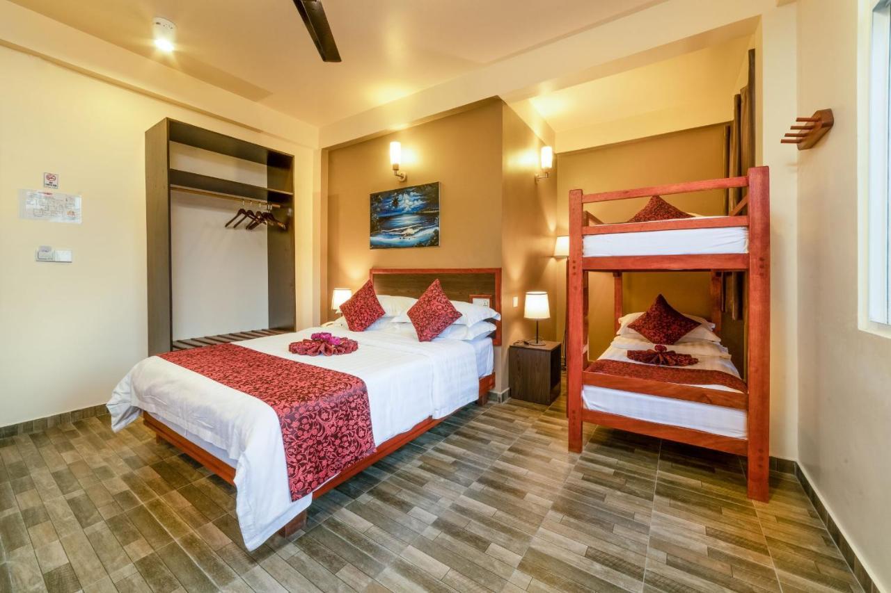 Paguro Beach Inn Ukulhas Island Bagian luar foto