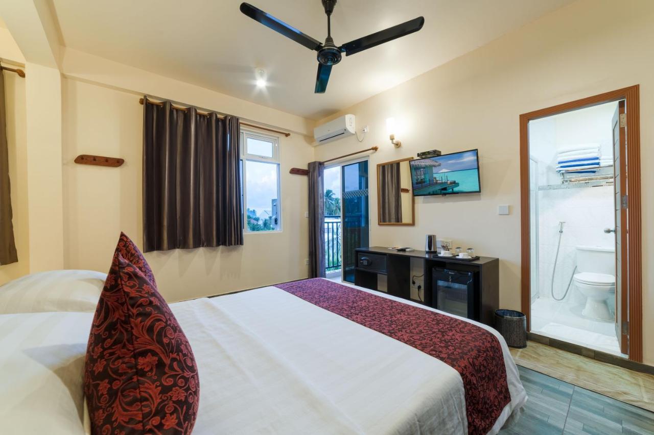 Paguro Beach Inn Ukulhas Island Bagian luar foto