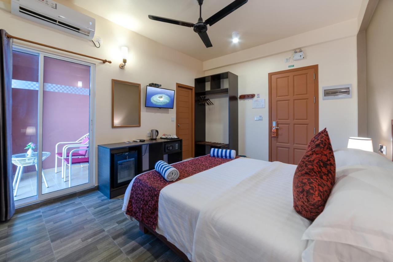 Paguro Beach Inn Ukulhas Island Bagian luar foto