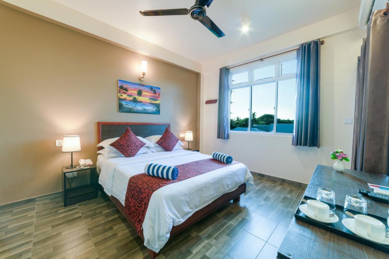 Paguro Beach Inn Ukulhas Island Bagian luar foto