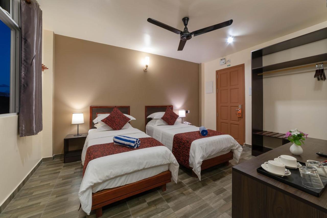 Paguro Beach Inn Ukulhas Island Bagian luar foto
