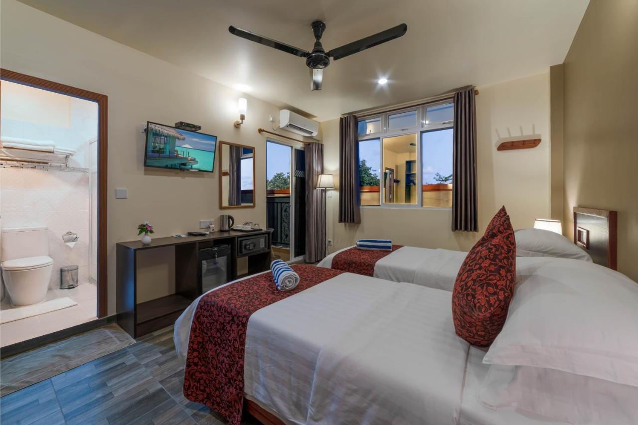 Paguro Beach Inn Ukulhas Island Bagian luar foto